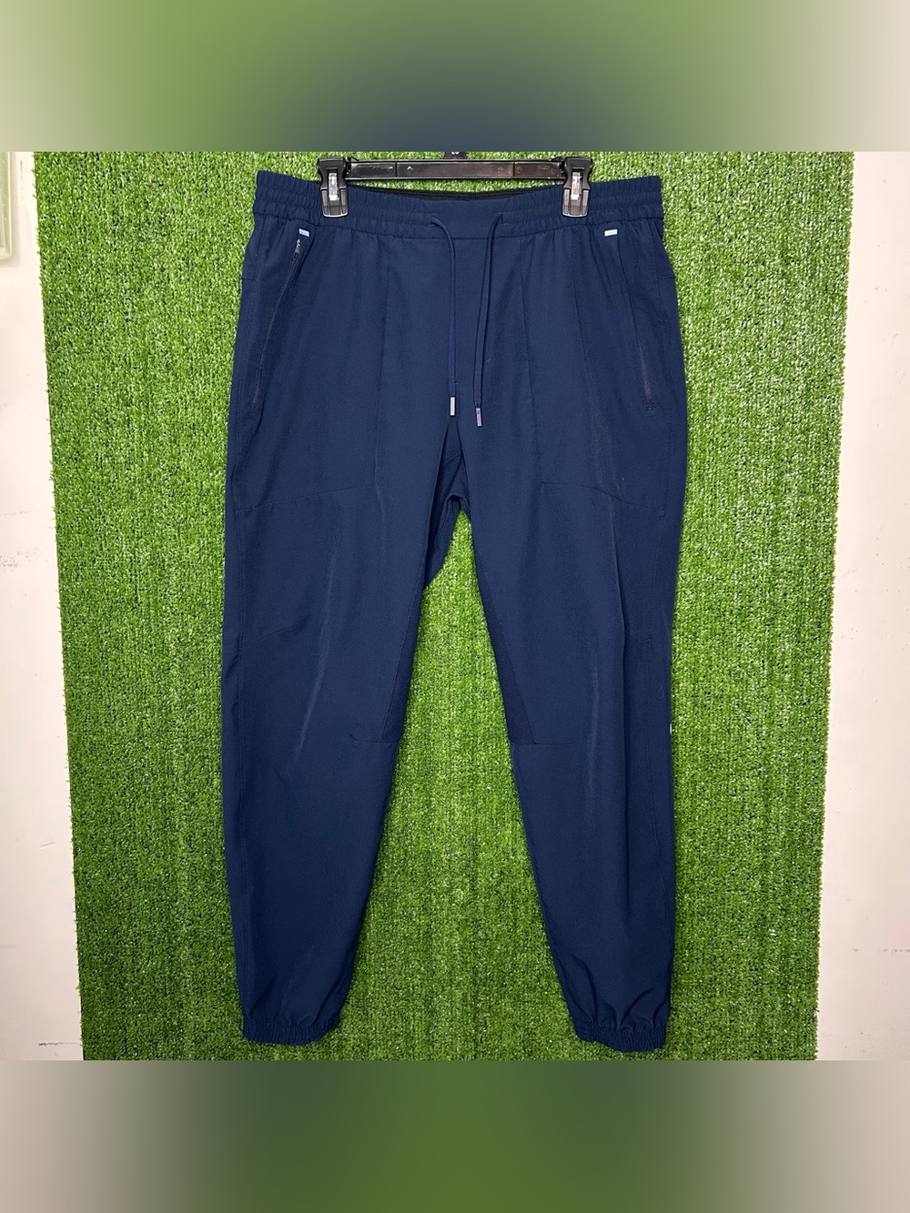 Lululemon Men's License To Train Jogger Size XL Navy Style# M5AEGS E12